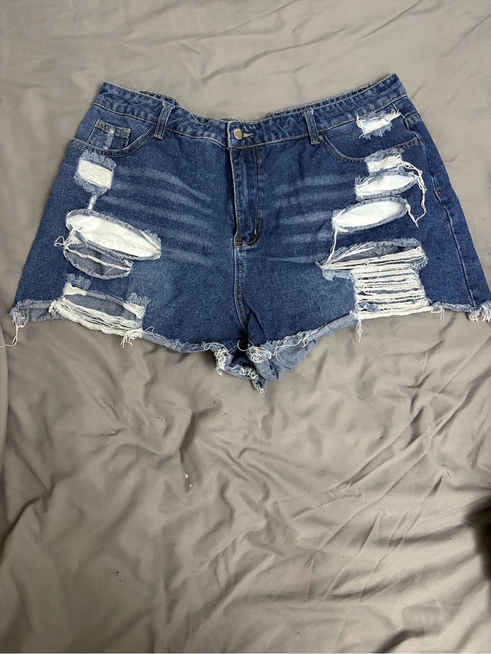 SHEIN Curve 3X Distressed Dark Blue High-Waist Denim Shorts